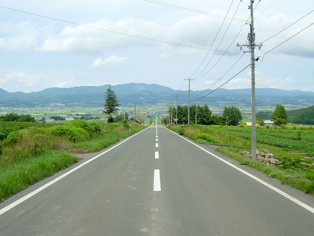 北海道の真っ直ぐな道